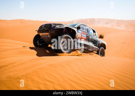 205 YACOPINI Juan Cruz (arg), OLIVERAS CARRERAS Daniel (spa), Overdrive Racing, Toyota Hilux, FIA Ultimate, FIA W2RC, action lors de l'étape 6 Â«Â 48 heures ChronoÂ Â» du Dakar 2024 du 11 au 12 janvier 2024 autour de Subaytah, Arabie Saoudite Banque D'Images