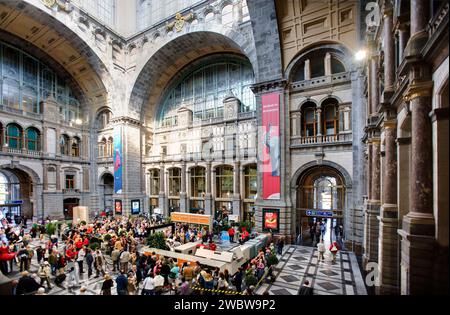 Gare d'Anvers-Centraal, hall d'entrée, Koningin Astridplein, Anvers, Flandre, Belgique, Europe Banque D'Images