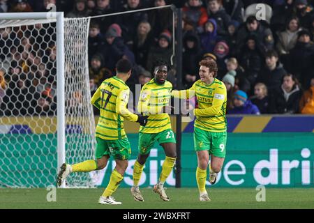 Hull, Royaume-Uni. 12 janvier 2024. Jonathan Rowe de Norwich City célèbre son objectif d'atteindre 0-1 lors du match de championnat Sky Bet Hull City vs Norwich City au MKM Stadium, Hull, Royaume-Uni, le 12 janvier 2024 (photo de Mark Cosgrove/News Images) à Hull, Royaume-Uni le 1/12/2024. (Photo de Mark Cosgrove/News Images/Sipa USA) crédit : SIPA USA/Alamy Live News Banque D'Images