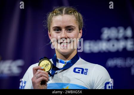 Apeldoorn, pays-Bas. 12 janvier 2024. APELDOORN, PAYS-BAS - 12 JANVIER : Emma Finucane lors du jour 3 des Championnats d'Europe UEC Track Elite 2024 à Omnisport le 12 janvier 2024 à Apeldoorn, pays-Bas. (Photo de Rene Nijhuis/Agence BSR) crédit : Agence BSR/Alamy Live News Banque D'Images