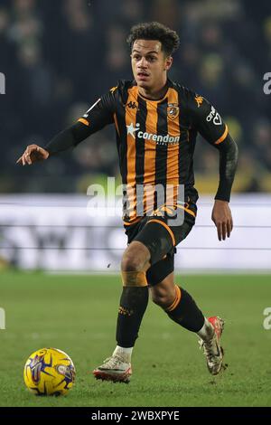 Hull, Royaume-Uni. 12 janvier 2024. Fabio Carvalho de Hull City rompt avec le ballon lors du match de championnat Sky Bet Hull City vs Norwich City au MKM Stadium, Hull, Royaume-Uni, le 12 janvier 2024 (photo de Mark Cosgrove/News Images) à Hull, Royaume-Uni le 1/12/2024. (Photo de Mark Cosgrove/News Images/Sipa USA) crédit : SIPA USA/Alamy Live News Banque D'Images