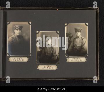 Trois portraits de soldats japonais inconnus, Anonyme, c. 1930 - c. 1940 photographie ces photos font partie d'un album. Baryta Paper. papier gélatine argent imprimé personne historique anonyme représentée. le soldat ; la vie du soldat Banque D'Images