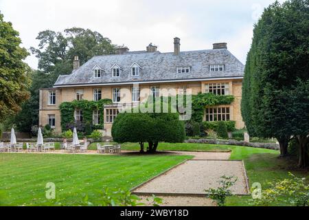 The Slaughters Manor House Hotel in Lower Slaughter, manoir du 17e siècle offrant un hébergement, Cotswolds, Angleterre, Royaume-Uni, 2023 Banque D'Images