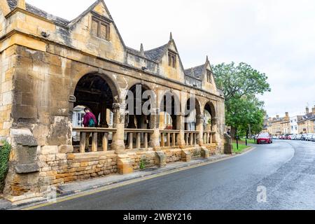 Chipping Campden ville de marché dans les cotswolds anglais, 17e siècle et Grade 1 bâtiment classé de hall de marché, Angleterre, Royaume-Uni, 2023 Banque D'Images