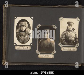 Trois portraits de soldats japonais inconnus, Anonyme, c. 1930 - c. 1940 photographie ces photos font partie d'un album. Baryta Paper. papier gélatine argent imprimé personne historique anonyme représentée. le soldat ; la vie du soldat Banque D'Images