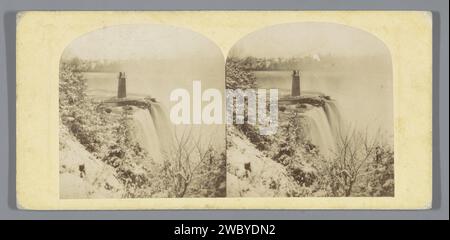 Niagarawatervallen en Terrapin Tower in de winter, William England (attribué à), 1859 Stereography Niagara Fallspublisher : London Cardboard. Papier albumen print cascade Niagara Falls Banque D'Images