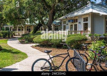 Les boutiques de Omni Amelia Island, un village commercial haut de gamme de villégiature océanique sur Amelia Island dans le nord-est de la Floride. (ÉTATS-UNIS) Banque D'Images