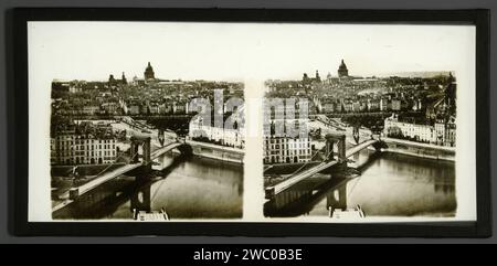 Vue de Paris, Anonyme, 1856 - 1890 Paris Glass. Seal Rand : toboggan papier vue sur la ville en général ; 'veduta' Paris Banque D'Images