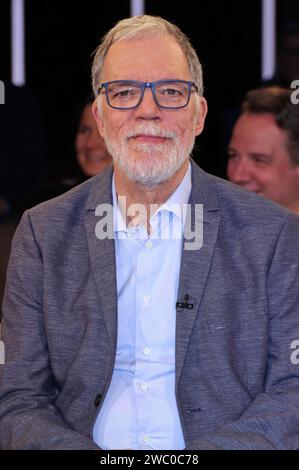 Wolfgang Trepper BEI der Aufzeichnung der NDR Talk Show im NDR Fernsehstudio Lokstedt. Hambourg, 12.01.2024 *** Wolfgang Trepper à l'enregistrement du NDR Talk Show dans le studio de télévision NDR Lokstedt Hambourg, 12 01 2024 Foto:xgbrcix/xFuturexImagex ndr talk1201 4121 Banque D'Images