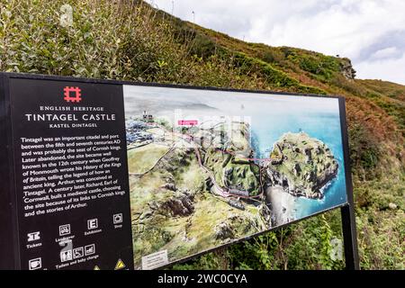 Château de Tintagel en Cornouailles, exploité par English Heritage, Angleterre, Royaume-Uni, Roi Arthur Banque D'Images