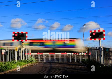 Train Thameslink de classe 700, Holme sans pilote, East Coast main Line Railway, Cambridgeshire, Angleterre, Royaume-Uni Banque D'Images