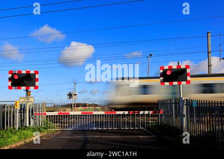 Train Thameslink de classe 700, Holme sans pilote, East Coast main Line Railway, Cambridgeshire, Angleterre, Royaume-Uni Banque D'Images