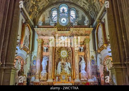 Malaga, Espagne - 30 juillet 2022 : Chapelle de la Dame de l'heure dans la cathédrale de Malaga (ou Santa Iglesia Catedral Basílica de la Encarnación) Banque D'Images