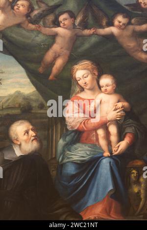VICENZA, ITALIE - 6 NOVEMBRE 2023 : le détail de la peinture Madonna avec la Saint Philip Neri dans l'église Chiesa di San Filippo Neri par artiste inconnu. Banque D'Images