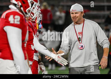 L'entraîneur-chef de Mater Dei Monarchs Frank McManus lors d'un match de football de la section Sud de la CIF, vendredi 17 novembre 2023, à Santa Ana, Etalonnage Les Mater Dei Monarchs battent les Trailblazers du Sierra Canyon 42-14. (Dylan Stewart/image du sport) Banque D'Images
