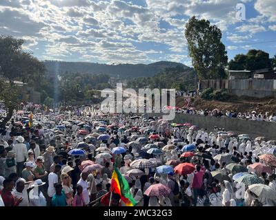 Gondar, Éthiopie, 19 janvier 2023 ; foule célébrant Timkat, une célébration orthodoxe éthiopienne à Gondar, Éthiopie Banque D'Images