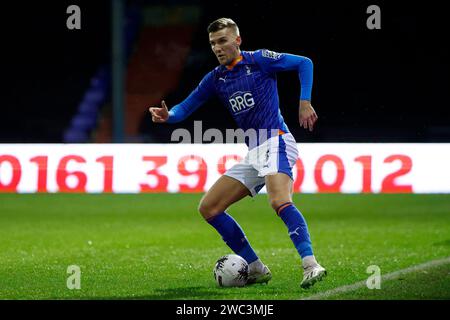 Mark Kitching du club de football Oldham Athletic Association lors du Isuzu FA Trophy match entre Oldham Athletic et Hendon à Boundary Park, Oldham le samedi 13 janvier 2024. (Photo : Thomas Edwards | MI News) crédit : MI News & Sport / Alamy Live News Banque D'Images