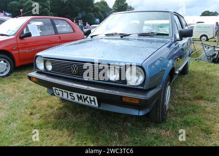 Une Volkswagen Polo de 1989 stationnée au 48th Historic Vehicle Gathering, Powderham, Devon, Angleterre, Royaume-Uni. Banque D'Images