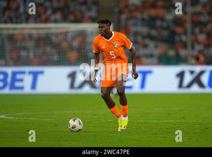 13 2024 janvier : Wilfried Stephane Singo (Côte d'Ivoire) contrôle le ballon lors d'un match de la coupe d'Afrique des Nations Groupe A, Côte d'Ivoire vs Guinée Bissau, au Stade Olympique Alassane Ouattara, Abidjan, Côte d'Ivoire. Kim Price/CSM Banque D'Images