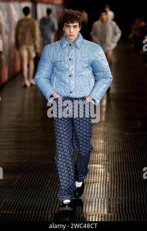 Milan, Italien. 13 janvier 2024. MSGM automne/hiver 2024-2025 Runway pendant la Fashion week de Milan vêtements pour hommes le 2024 janvier - Milan ; Italie 13/01/2024 crédit : dpa/Alamy Live News Banque D'Images