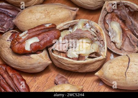 gros plan du mélange comestible de noix séchées et de noix de pécan. Banque D'Images
