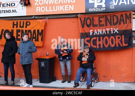 Volendam, pays-Bas. 14 janvier 2024. VOLENDAM, 14-01-2024, Kras Stadion, saison 2023/2024, Dutch Eredivisie football. Supporters du FC Volendam avant le match Volendam - Almere City FC Credit : Pro Shots/Alamy Live News Banque D'Images