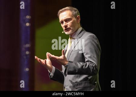 Neujahrsempfang der FDP in Nordrhein-Westfalen Gesellschaft, Politik, Parteien : Neujahrsempfang der FDP in Nordrhein-Westfalen am 14.01.24 im Maritim Hotel in Duesseldorf. Foto : Kirchner-Media/TH Duesseldorf Maritim Hotel Nordrhein-Westfalen Deutschland *** réception du nouvel an du FDP en Rhénanie du Nord-Westphalie Société, politique, fêtes réception du FDP en Rhénanie du Nord-Westphalie le 14 01 24 à l'Hôtel Maritim à Duesseldorf photo Kirchner Media TH Hôtel Duesseldorf Maritim Rhénanie du Nord-Westphalie Allemagne Copyright: xKirchner-Media/THX Banque D'Images