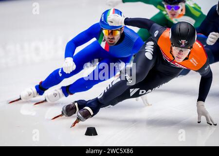 Gdansk, Pologne. 14 janvier 2024. GDANSK, POLOGNE - 14 JANVIER : Teun Boer des pays-Bas concourt sur le 1000m masculin lors des Championnats d'Europe de patinage de vitesse sur courte piste ISU à Hala Olivia le 14 janvier 2024 à Gdansk, Pologne. (Photo Andre Weening/Orange Pictures) crédit : Orange pics BV/Alamy Live News Banque D'Images