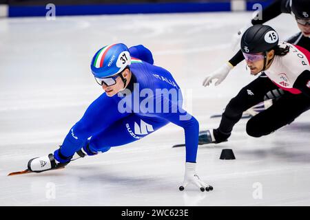 GDANSK, POLOGNE - 14 JANVIER : Luca Spechenhauser, Italien, concourant sur le 1000m masculin lors des Championnats d'Europe de patinage de vitesse sur courte piste ISU à Hala Olivia le 14 janvier 2024 à Gdansk, Pologne. (Photo d'Andre Weening/Orange Pictures) Banque D'Images