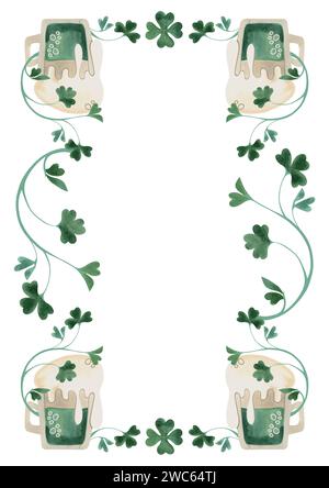 Cadre de brindilles de trèfle shamrock avec des tasses de bière verte. Décoration pour St. Patrick's Day. Illustration d'aquarelle isolée sur fond blanc. Clip Banque D'Images