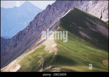 Col du Galbier dans les Alpes françaises . Endroit où de nombreux cyclistes testent leur force. France vvbvanbree photographie Banque D'Images