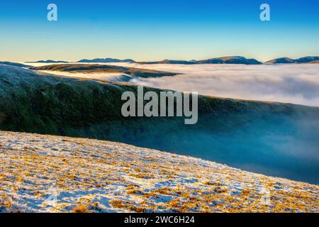 Une inversion de nuages / inversion de température dans le parc national du Lake District, Royaume-Uni Banque D'Images