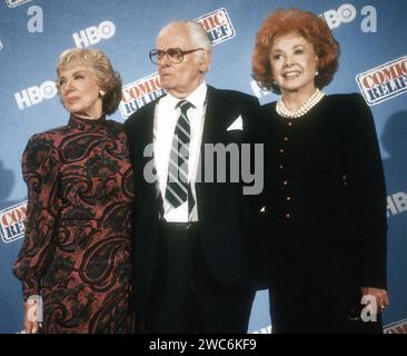 **PHOTO DE FICHIER** Joyce Randolph est décédée. Joyce Randolph Art Carney Audrey Meadows 1990 photo Adam Scull/PHOTOlink /MediaPunch Banque D'Images