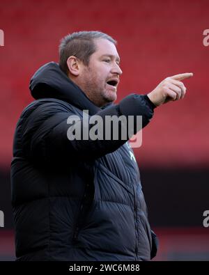 Bristol, Royaume-Uni. 14 janvier 2024. Matt Beard, Manager de Liverpool lors du match du quatrième tour de la FA Cup féminin entre Bristol City Women et Liverpool Women à Ashton Gate à Bristol le 14 janvier 2024. Cette image ne peut être utilisée qu'à des fins éditoriales. Usage éditorial uniquement. Crédit : Ashley Crowden/Alamy Live News Banque D'Images