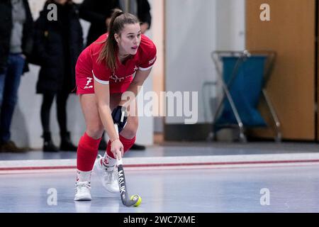 Mannheim, Deutschland. 14 janvier 2024. Sarah Kardorf (TSVMH, 7), Am ball, Aktion, action, Spielszene, 14.01.2024, Mannheim (Deutschland), Hallenhockey, 1. Bundesliga Süd, Damen, Mannheimer HC - TSV Mannheim crédit : dpa/Alamy Live News Banque D'Images