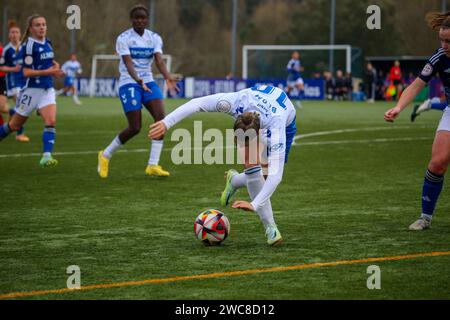 San Claudio, Asturies, Espagne. 14 janvier 2024. San Claudio, Espagne, le 14 janvier 2024 : la joueuse DE L'UDG Tenerife, Jassina Blom (10 ans), se déséquilibre lors de la manche 16 de la SM la Reina Cup 2023-24 entre le Real Oviedo FEM et l'UDG Tenerife, le 14 janvier 2024, au complexe sportif El CastaÃ±eo, à San Claudio, Espagne. (Image de crédit : © Alberto Brevers/Pacific Press via ZUMA Press Wire) USAGE ÉDITORIAL SEULEMENT! Non destiné à UN USAGE commercial ! Banque D'Images