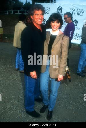 Pacific Palisades, Californie, États-Unis 17 novembre 1996 le Dr Harry Glassman et son épouse l'actrice Victoria principale assistent à Children at Play pour les refuges pour femmes battues LA le 17 novembre 1996 au parc d'État Will Rogers à Pacific Palisades, Californie, États-Unis. Photo de Barry King/Alamy stock photo Banque D'Images