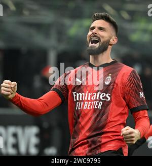 Milan, Italie. 14 janvier 2024. Olivier Giroud de l'AC Milan célèbre son but lors du match de football italien de Serie A entre l'AC Milan et Roma à Milan, Italie, le 14 janvier 2024. Crédit : Alberto Lingria/Xinhua/Alamy Live News Banque D'Images