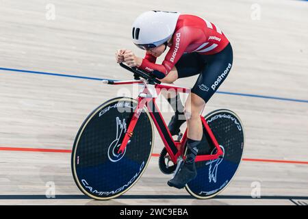 Apeldoorn, pays-Bas. 14 janvier 2024. Photo par Alex Whitehead/SWpix.com - 14/01/2024 - Cyclisme - Championnats d'Europe UEC Track Elite 2024 - Omnisport, Apeldoorn, pays-Bas - qualifications de poursuite individuelle féminine - Alberte Greve du Danemark crédit : SWpix/Alamy Live News Banque D'Images