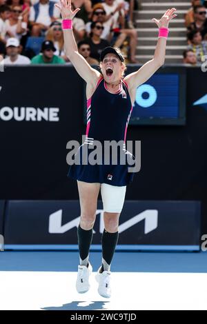 Melbourne, Australie, 15 janvier 2024. La joueuse de tennis Laura Siegemund, originaire d'Allemagne, est en action lors de l'Open australien de tennis Grand Chelem 2024 à Melbourne Park. Crédit photo : Frank Molter/Alamy Live news Banque D'Images