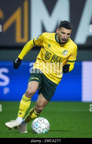 Sittard, pays-Bas. 13 janvier 2024. SITTARD, PAYS-BAS - 13 JANVIER : Arianit Ferati de Fortuna Sittard lors du match néerlandais d'Eredivisie entre Fortuna Sittard et Sparta Rotterdam au Fortuna Sittard Stadion le 13 janvier 2024 à Sittard, pays-Bas. (Photo Orange Pictures) crédit : Orange pics BV/Alamy Live News Banque D'Images