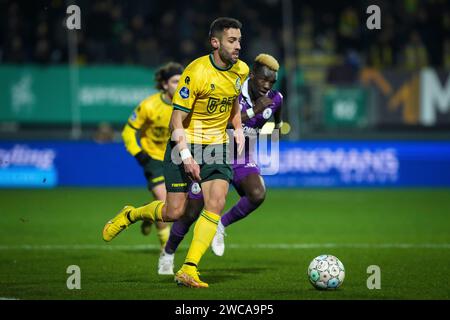 Sittard, pays-Bas. 13 janvier 2024. SITTARD, PAYS-BAS - 13 JANVIER : Ivo Pinto de Fortuna Sittard lors du match d'Eredivisie néerlandaise entre Fortuna Sittard et Sparta Rotterdam au Fortuna Sittard Stadion le 13 janvier 2024 à Sittard, pays-Bas. (Photo Orange Pictures) crédit : dpa/Alamy Live News Banque D'Images