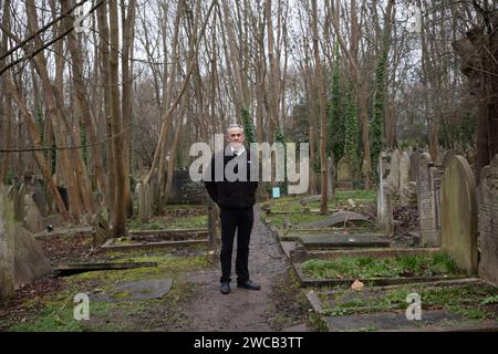 Ian Dungavell, PDG, Friends of Highgate Cemetery Trust, North London, alors que le cimetière obtient 100 000 000 £ de financement de la Loterie nationale pour des rénovations. Banque D'Images