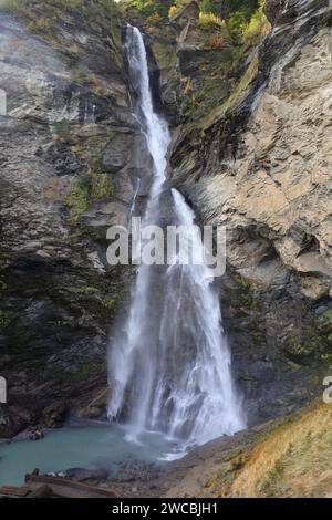 Les chutes de Reichenbach sont une cascade de sept marches sur le ruisseau appelé Rychenbach dans la région de l'Oberland bernois Banque D'Images