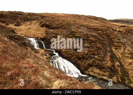 Cascade Selvallafoss située dans la péninsule de Snaefellsnes, Islande Banque D'Images