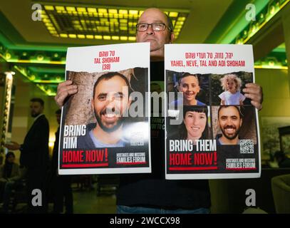 Jérusalem, Israël. 15 janvier 2024. Le président tchèque Petr Pavel (non représenté) rencontre les otages libérés et leurs familles lors de sa visite en Israël, Jérusalem, le 15 janvier 2024. Crédit : Michaela Rihova/CTK photo/Alamy Live News Banque D'Images