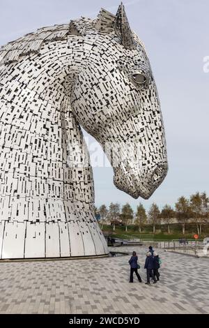 Les Kelpies, sculptures de 30 mètres de haut, Falkirk, Écosse Banque D'Images