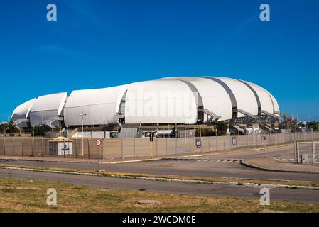Vue sur le stade de football Arena das Dunas qui a été construit pour accueillir les matchs de la coupe du monde 2014 à Natal City Banque D'Images