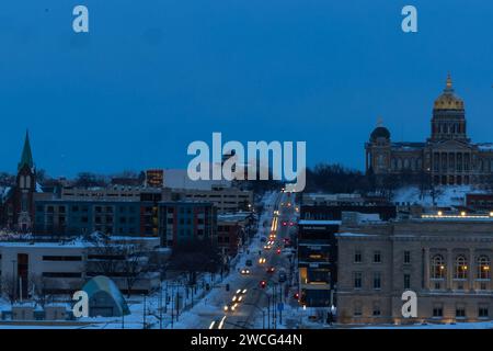 Des Moines, États-Unis. 15 janvier 2024. Des Moines, Iowa au coucher du soleil le 15 janvier 2024. Photo de Julia Nikhinson/ABACAPRESS.COM crédit : Abaca Press/Alamy Live News Banque D'Images