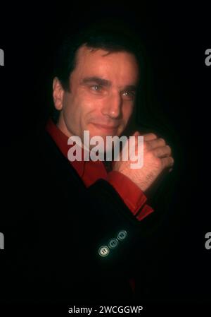 Beverly Hills, Californie, USA 20 novembre 1996 l'acteur Daniel Day Lewis assiste à ÒThe CrucibleÓ la première au Samuel Goldwyn Theatre le 20 novembre 1996 à Beverly Hills, Californie, USA. Photo de Barry King/Alamy stock photo Banque D'Images